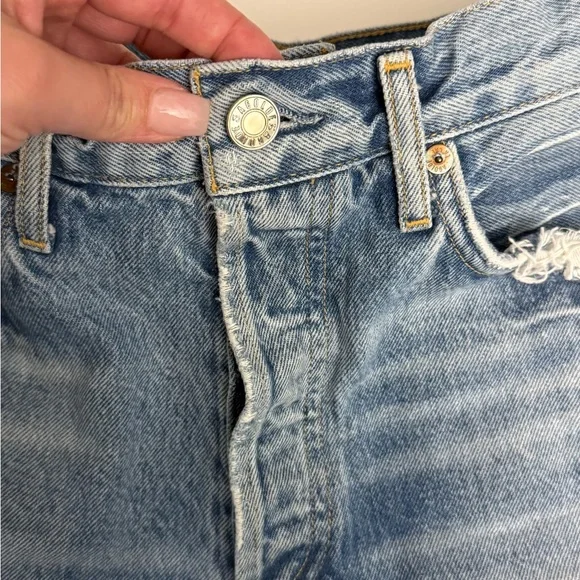 Agolde Dee High Rise Light Blue Distressed Jean Shorts Size 26 - Picture 4 of 7